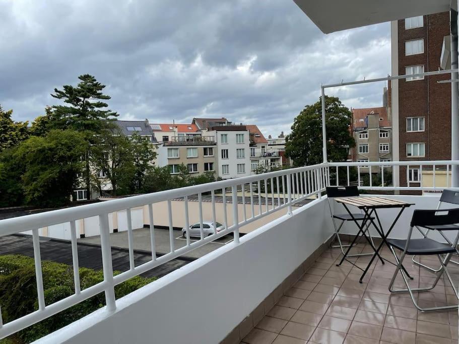 Spacious Apartment Next To Parc Du Cinquantenaire 布鲁塞尔 外观 照片